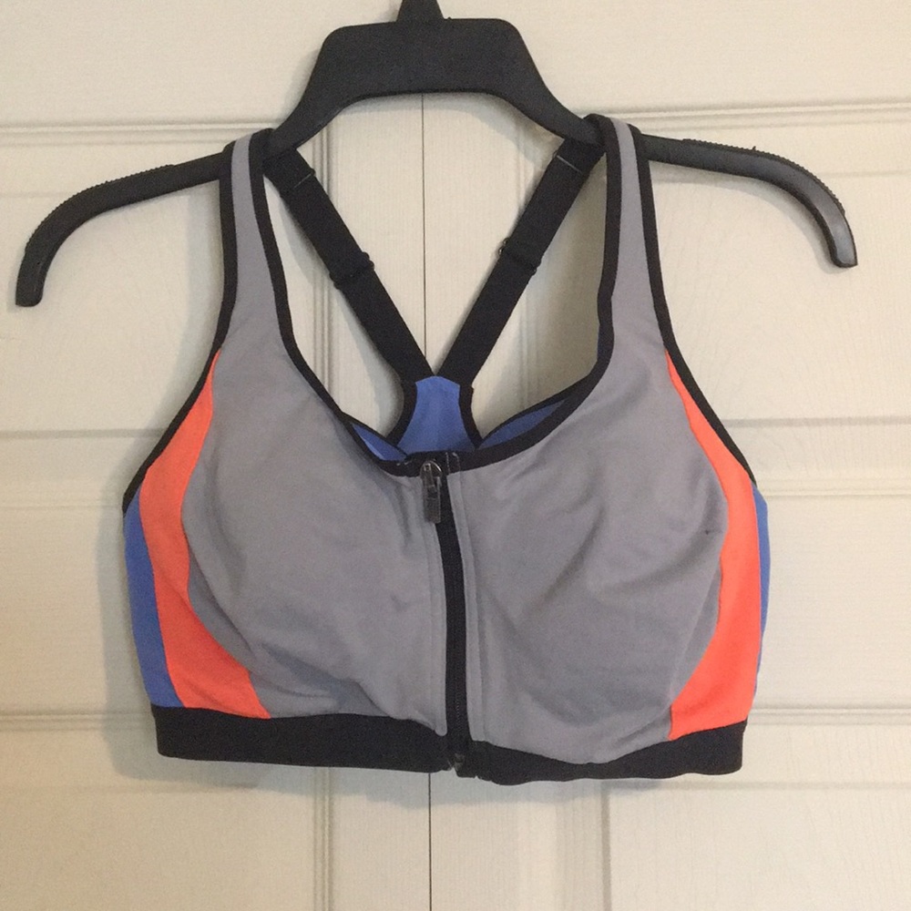 Victoria’s Secret Knockout Front Close Sports Bra